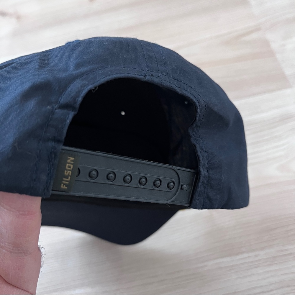 Filson Adjustable Hat - Picture 3 of 4